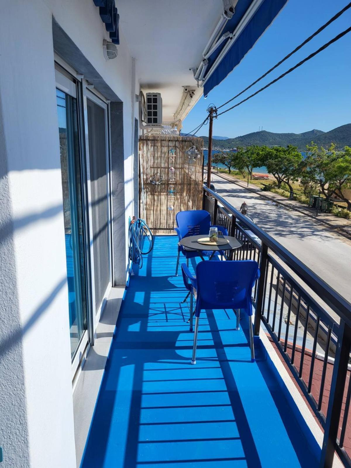 Ferienwohnung Upper Deck Apt. Néa Péramos Exterior foto
