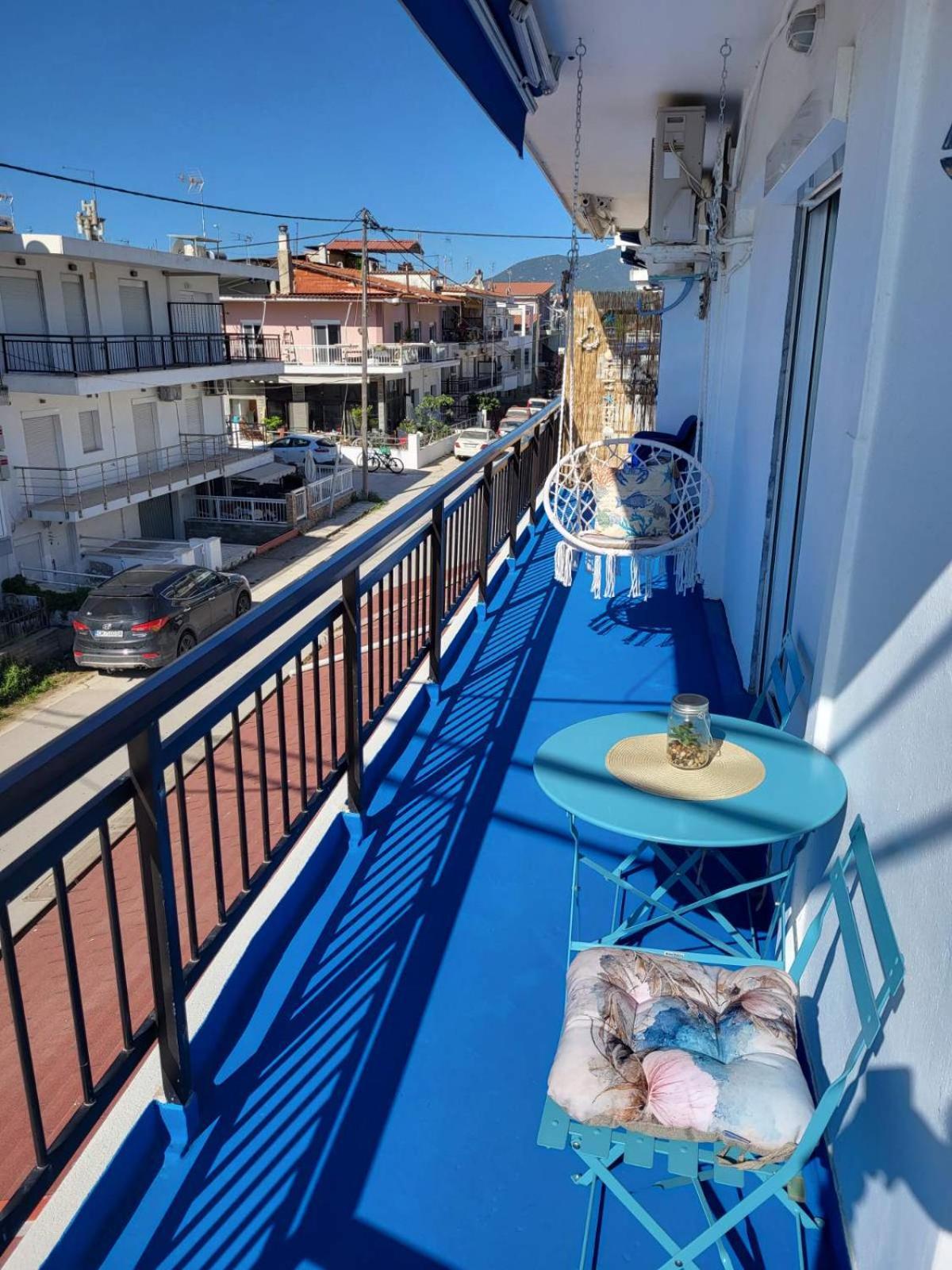 Ferienwohnung Upper Deck Apt. Néa Péramos Exterior foto